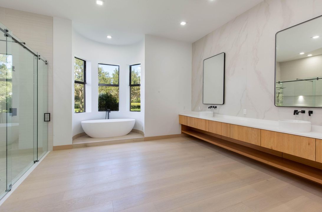 待售: $15,500,000 (4 贝兹, 5 浴室, 6819 平方英尺)