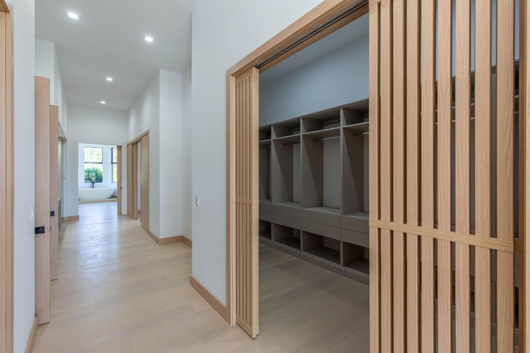 待售: $15,500,000 (4 贝兹, 5 浴室, 6819 平方英尺)