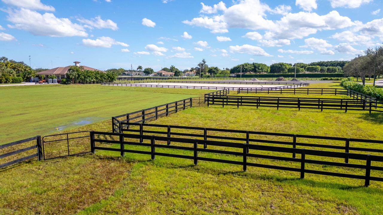 待售: $15,500,000 (4 贝兹, 5 浴室, 6819 平方英尺)