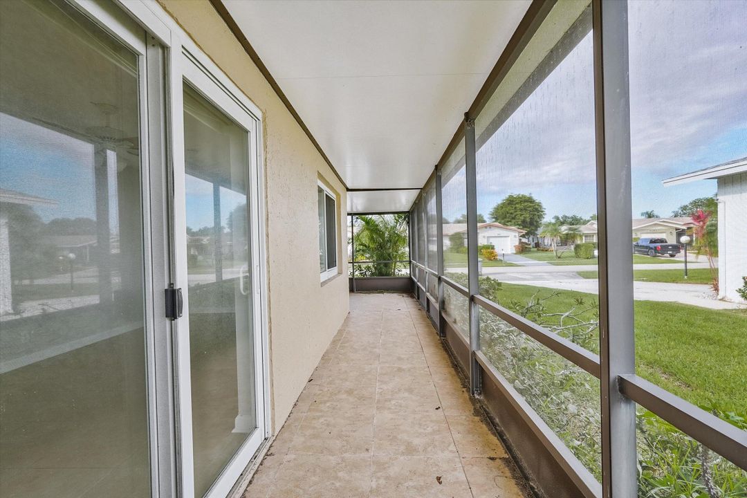 Active With Contract: $344,900 (2 beds, 2 baths, 1527 Square Feet)