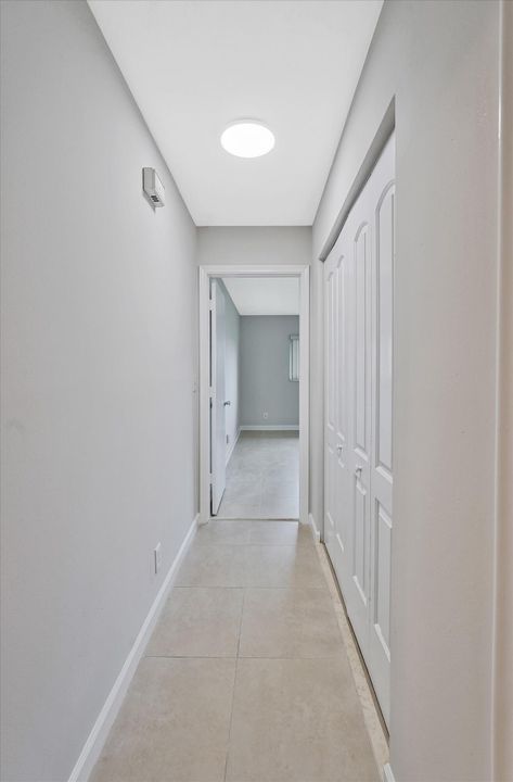 Active With Contract: $344,900 (2 beds, 2 baths, 1527 Square Feet)