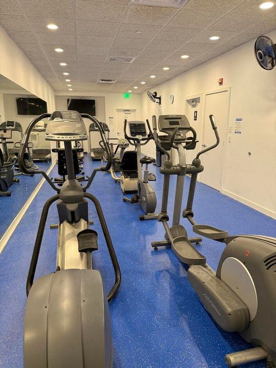 На продажу: $620,000 (2 спален, 2 ванн, 1209 Квадратных фут)