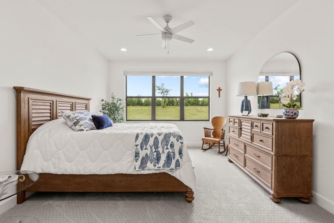 Active With Contract: $460,000 (2 beds, 2 baths, 1697 Square Feet)