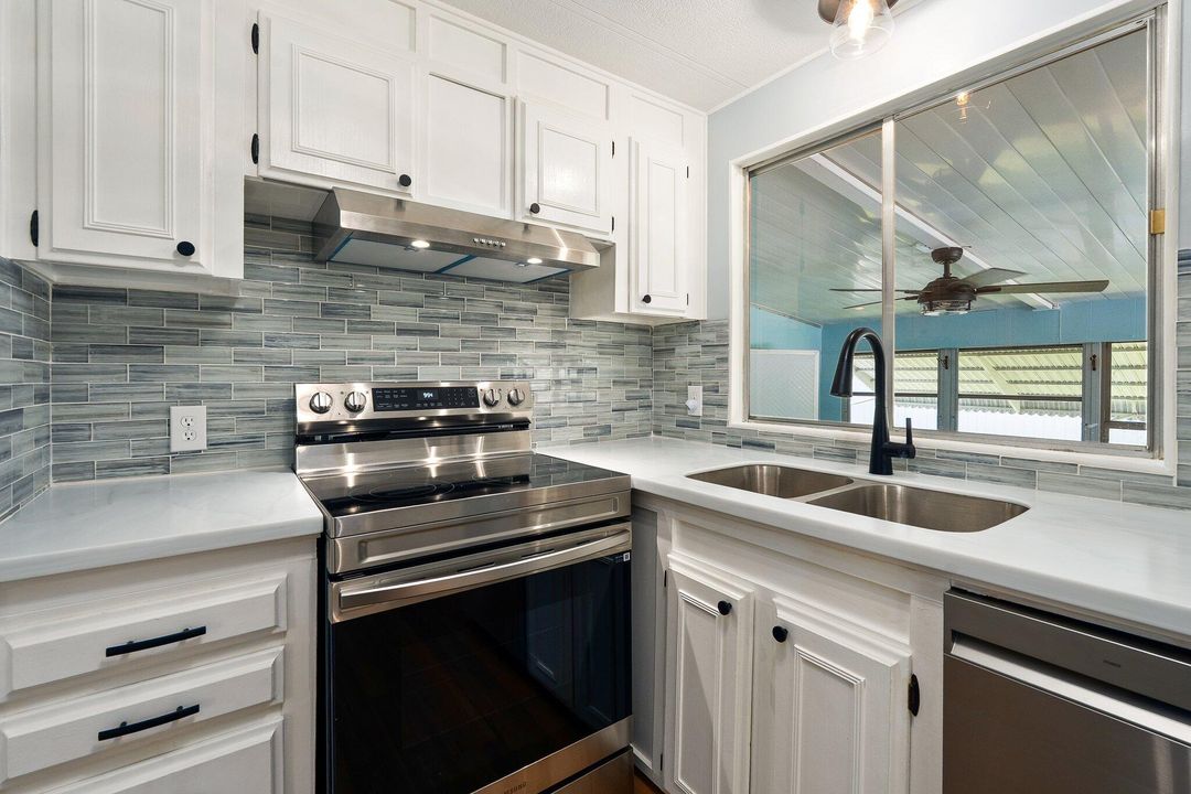 待售: $185,000 (2 贝兹, 2 浴室, 1104 平方英尺)