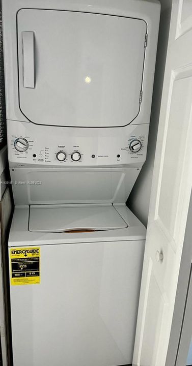 В аренду: $4,100 (2 спален, 2 ванн, 1181 Квадратных фут)