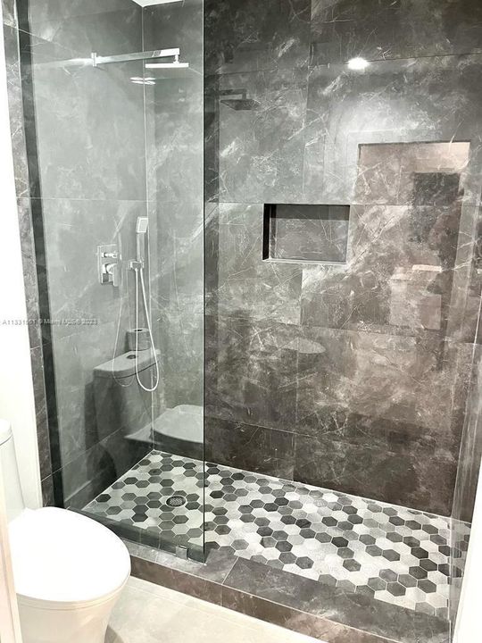 В аренду: $4,100 (2 спален, 2 ванн, 1181 Квадратных фут)