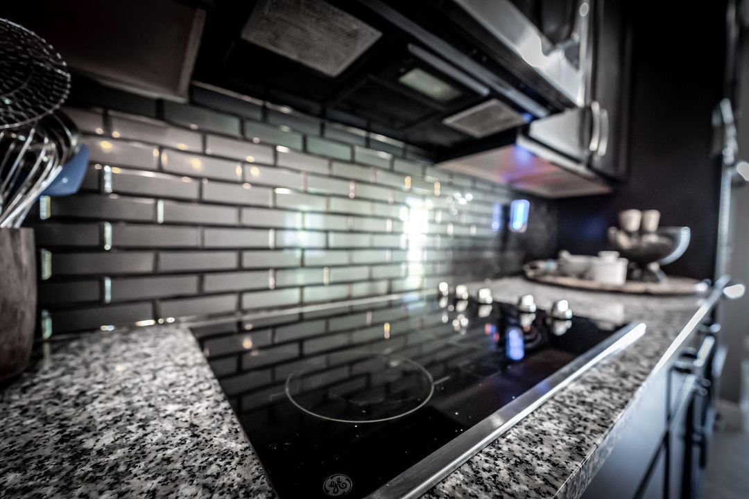 Active With Contract: $415,000 (3 beds, 2 baths, 1848 Square Feet)