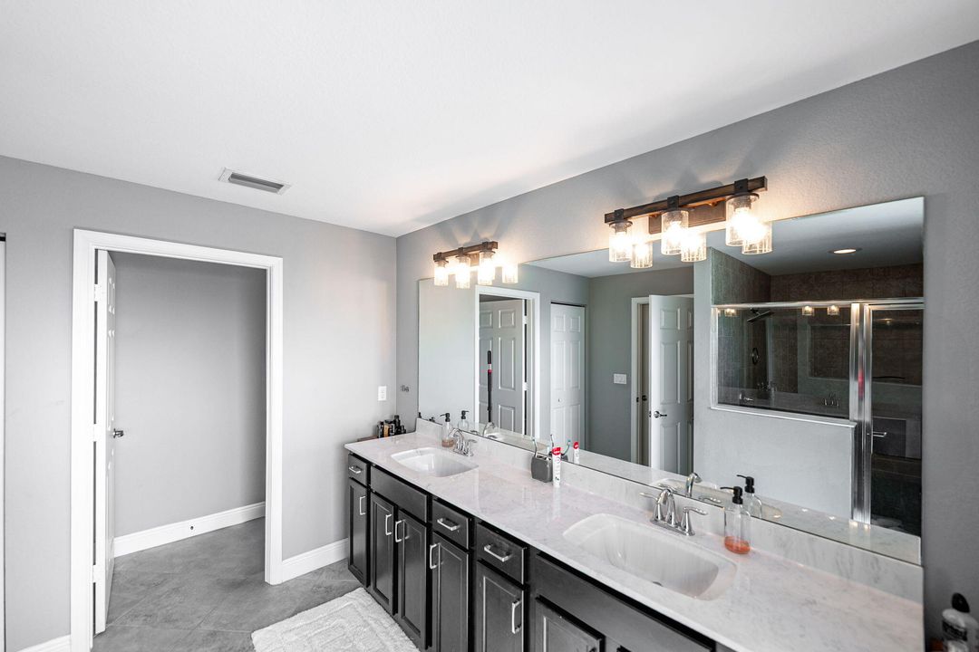 Active With Contract: $415,000 (3 beds, 2 baths, 1848 Square Feet)