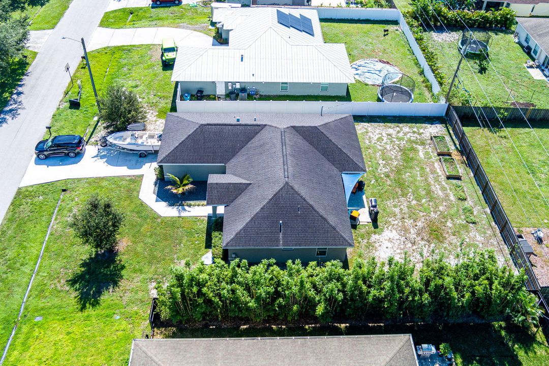 Active With Contract: $415,000 (3 beds, 2 baths, 1848 Square Feet)