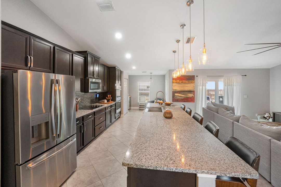 Active With Contract: $415,000 (3 beds, 2 baths, 1848 Square Feet)