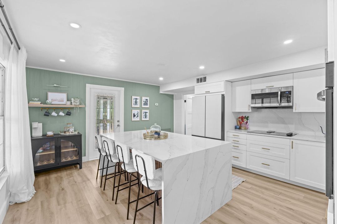 En Renta: $5,500 (4 camas, 2 baños, 1987 Pies cuadrados)