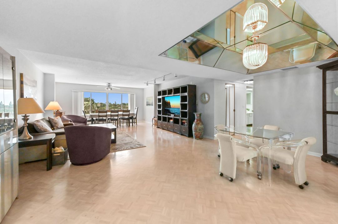 For Rent: $2,500 (3 beds, 2 baths, 2000 Square Feet)