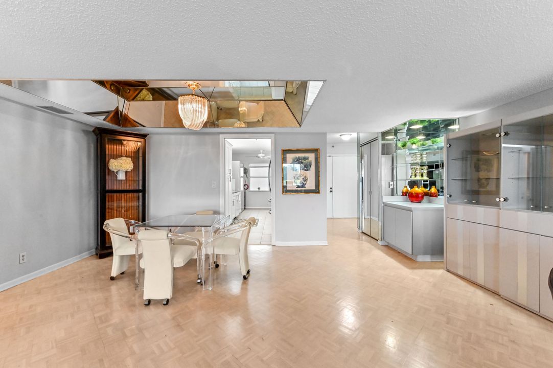 For Rent: $2,500 (3 beds, 2 baths, 2000 Square Feet)