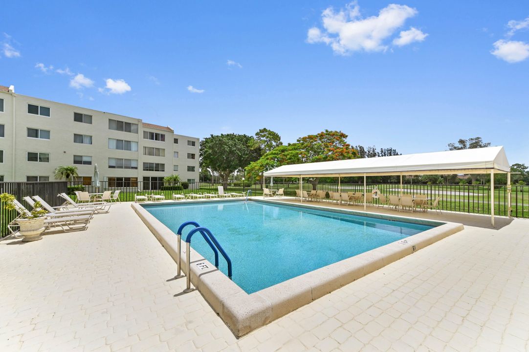 For Rent: $2,500 (3 beds, 2 baths, 2000 Square Feet)