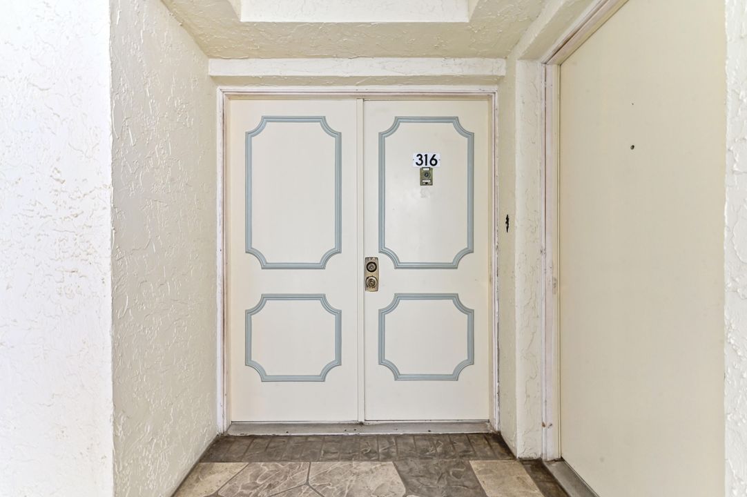 For Rent: $2,500 (3 beds, 2 baths, 2000 Square Feet)