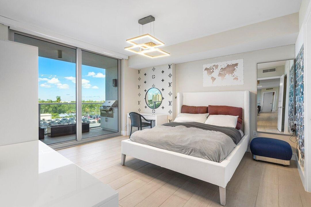 待售: $975,000 (2 贝兹, 2 浴室, 1780 平方英尺)