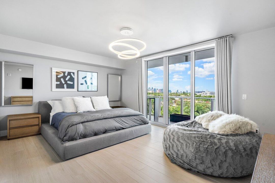 待售: $975,000 (2 贝兹, 2 浴室, 1780 平方英尺)