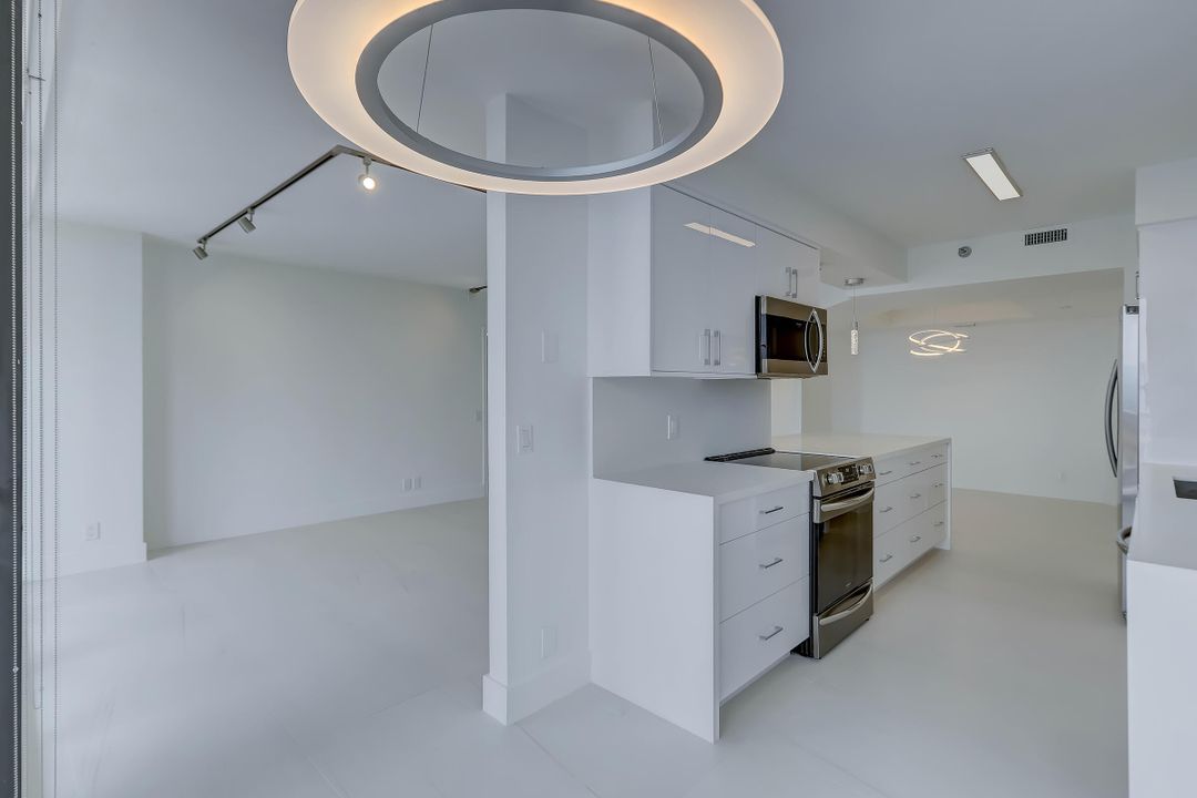 For Rent: $5,000 (2 beds, 2 baths, 1430 Square Feet)