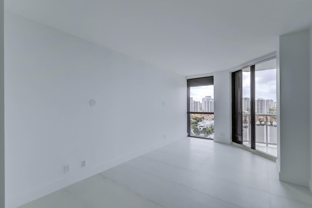 For Rent: $5,000 (2 beds, 2 baths, 1430 Square Feet)