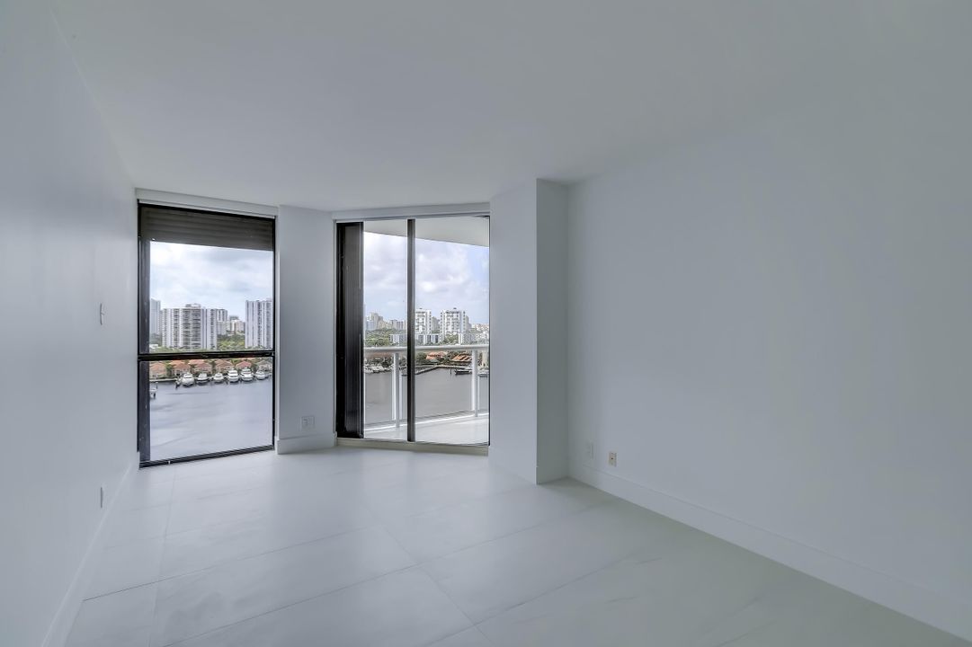 For Rent: $5,000 (2 beds, 2 baths, 1430 Square Feet)