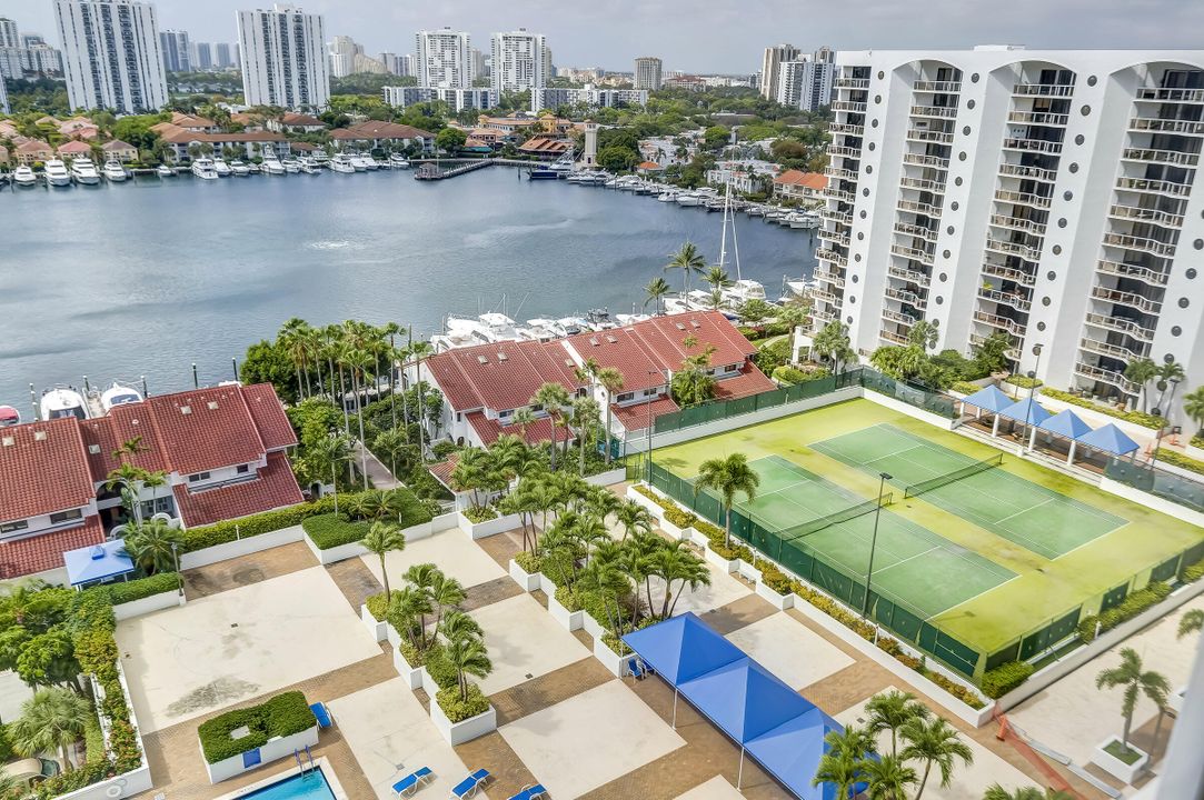 For Rent: $5,000 (2 beds, 2 baths, 1430 Square Feet)