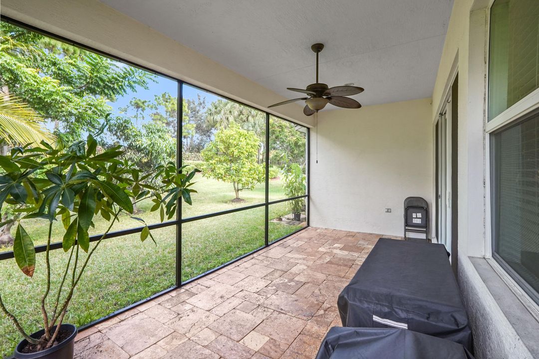 合同活跃: $599,900 (3 贝兹, 2 浴室, 1891 平方英尺)