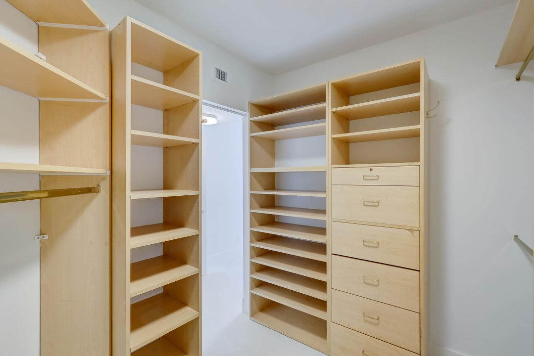 For Rent: $5,000 (2 beds, 2 baths, 1430 Square Feet)