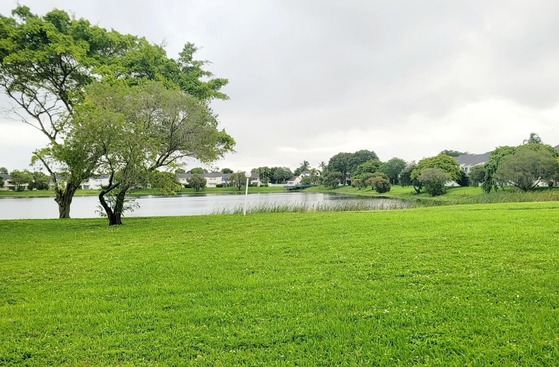 For Rent: $1,690 (1 beds, 1 baths, 802 Square Feet)