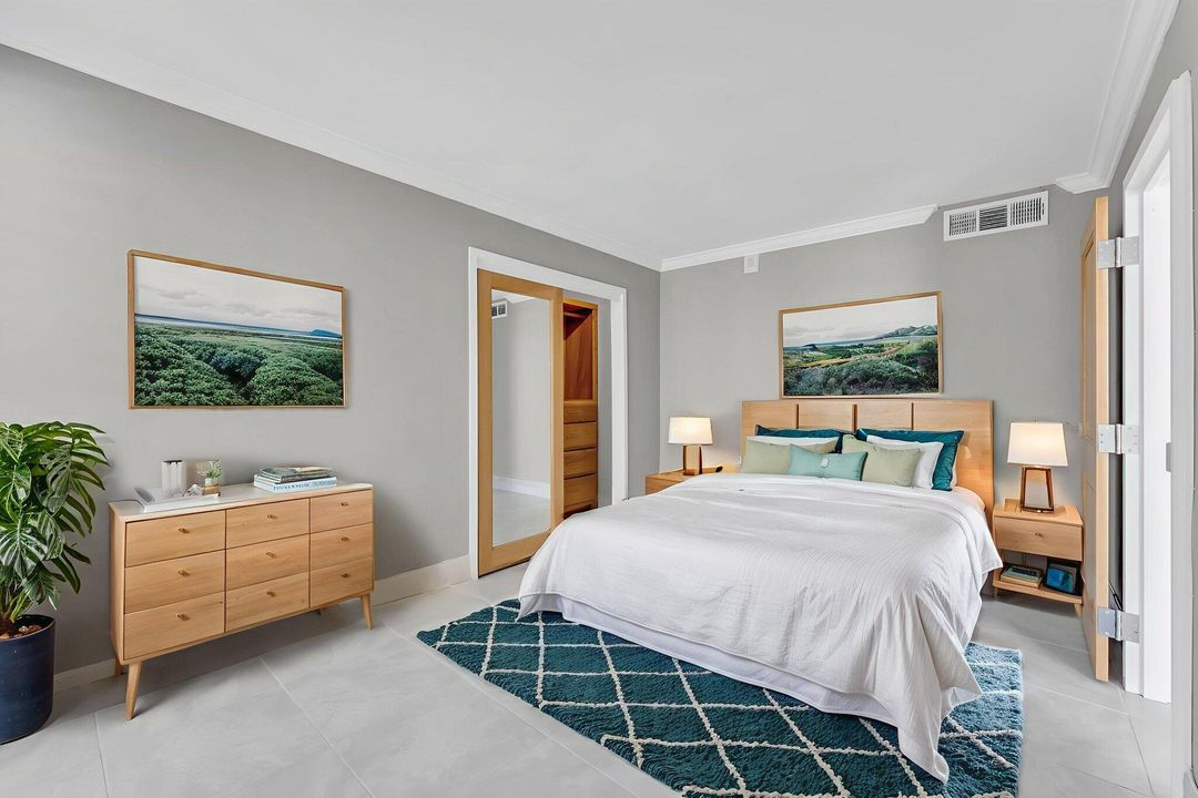 For Sale: $850,000 (3 beds, 2 baths, 1856 Square Feet)