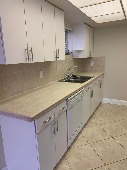 На продажу: $3,900,000 (0 спален, 0 ванн, 6390 Квадратных фут)