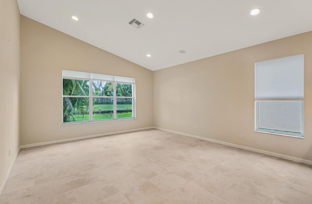 Active With Contract: $599,000 (3 beds, 2 baths, 2471 Square Feet)