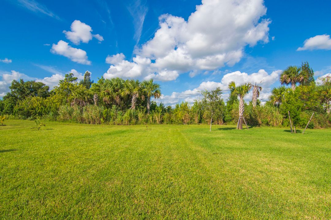 合同活跃: $372,750 (4 贝兹, 2 浴室, 1715 平方英尺)