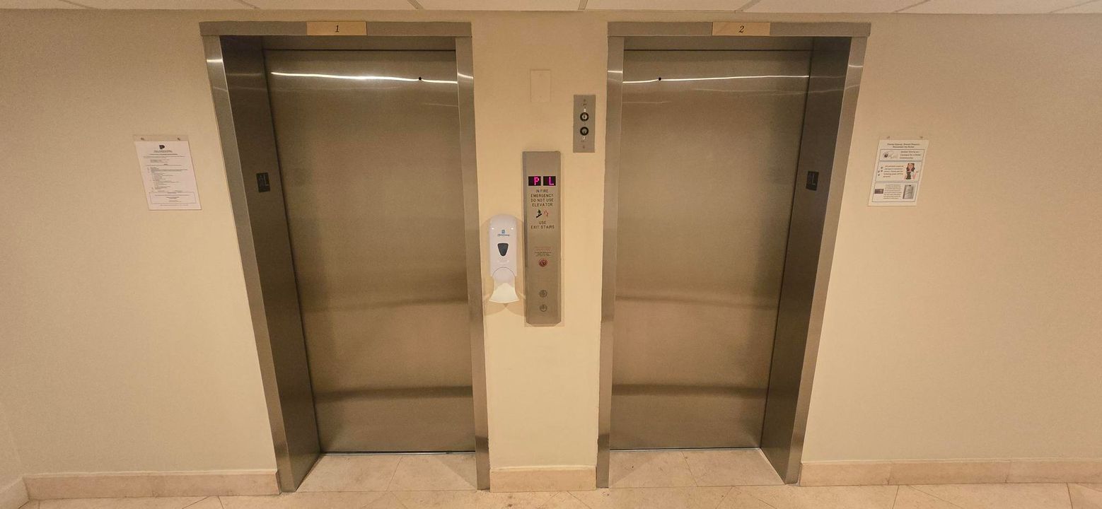 For Sale: $329,000 (2 beds, 2 baths, 1170 Square Feet)