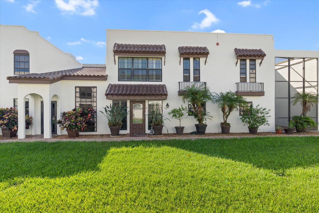 For Sale: $1,299,000 (2 beds, 2 baths, 1563 Square Feet)