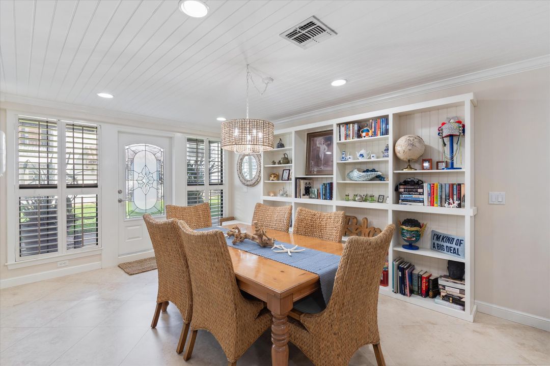 For Sale: $1,299,000 (2 beds, 2 baths, 1563 Square Feet)