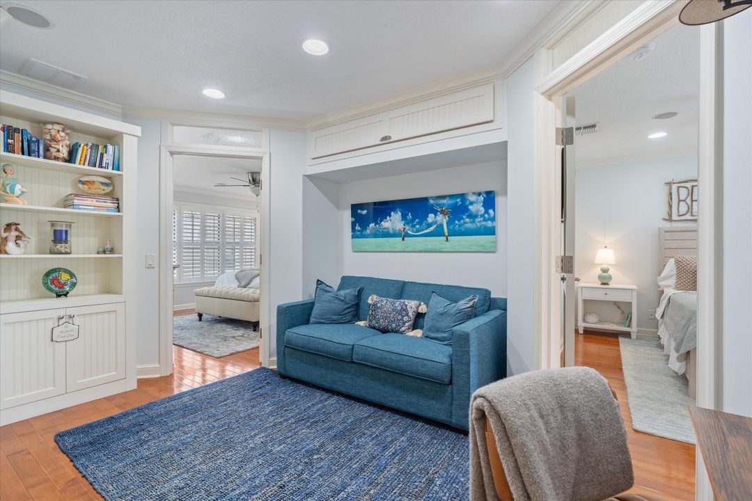 For Sale: $1,299,000 (2 beds, 2 baths, 1563 Square Feet)