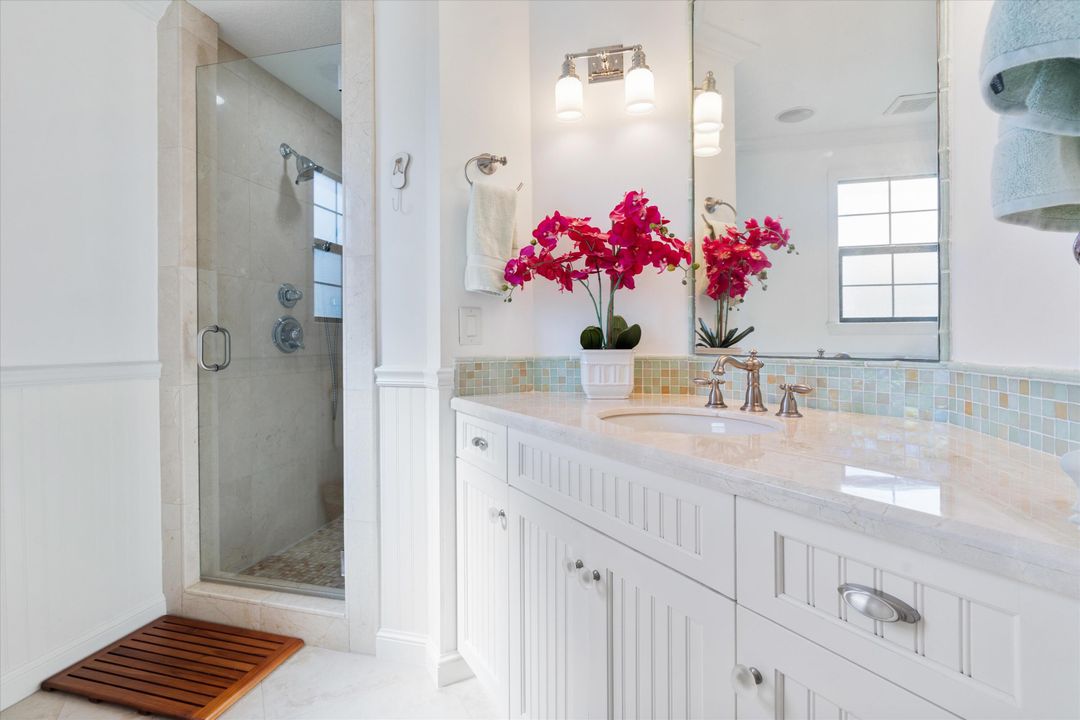 For Sale: $1,299,000 (2 beds, 2 baths, 1563 Square Feet)