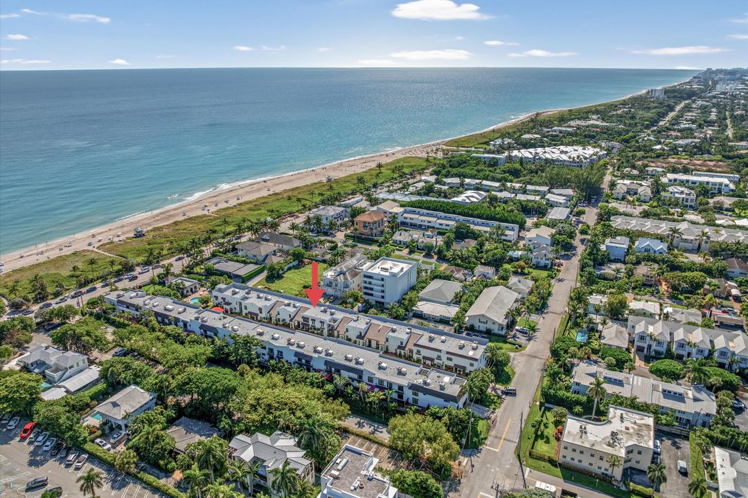 For Sale: $1,299,000 (2 beds, 2 baths, 1563 Square Feet)