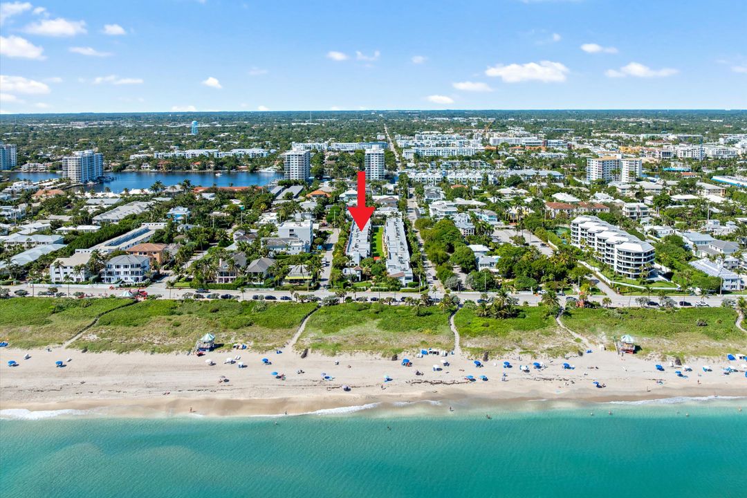 For Sale: $1,299,000 (2 beds, 2 baths, 1563 Square Feet)