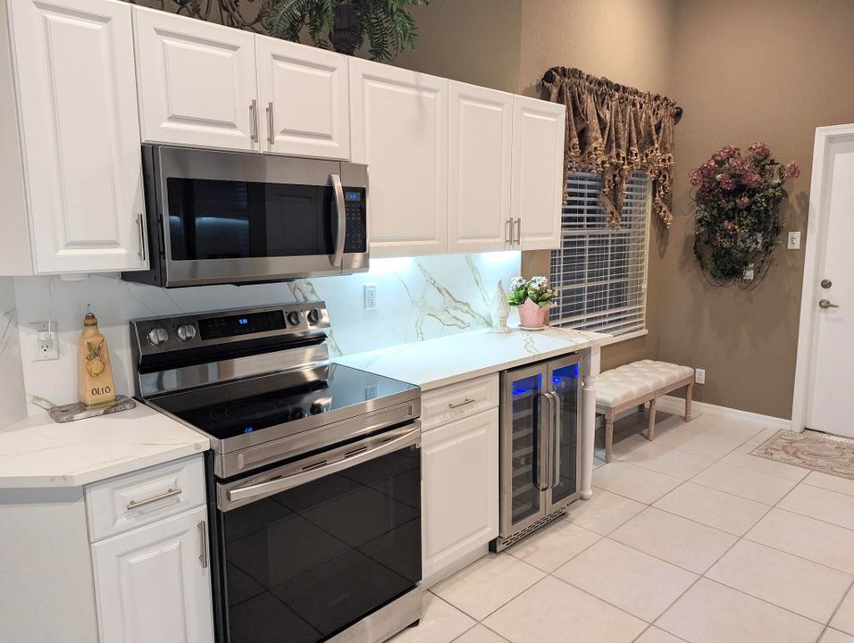 For Sale: $469,000 (3 beds, 2 baths, 1608 Square Feet)