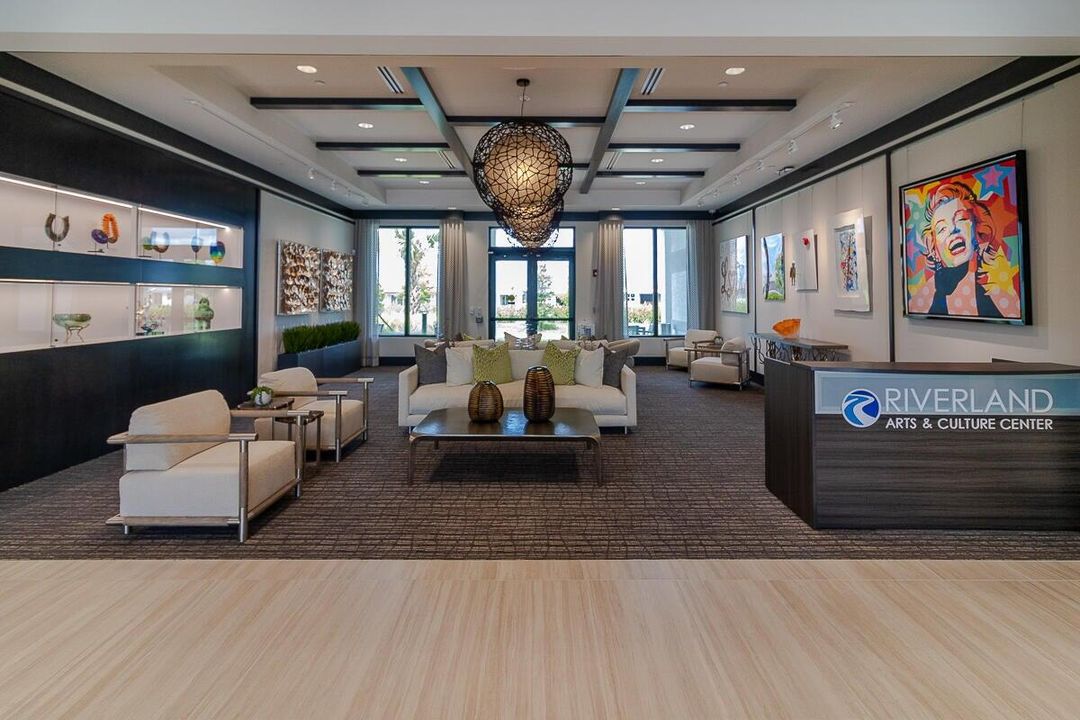 Active With Contract: $989,000 (3 beds, 3 baths, 2753 Square Feet)