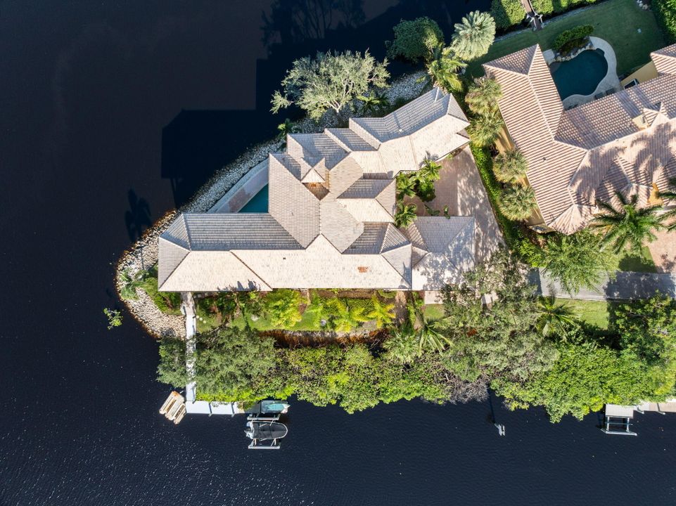 На продажу: $6,750,000 (4 спален, 4 ванн, 5685 Квадратных фут)