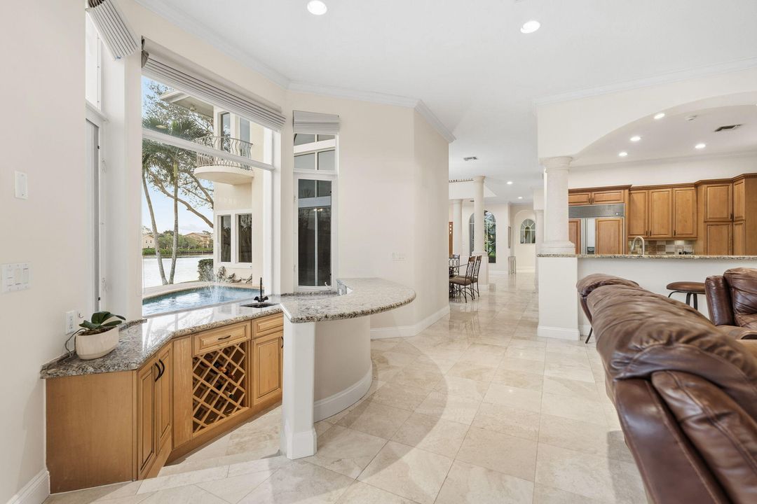 На продажу: $6,750,000 (4 спален, 4 ванн, 5685 Квадратных фут)