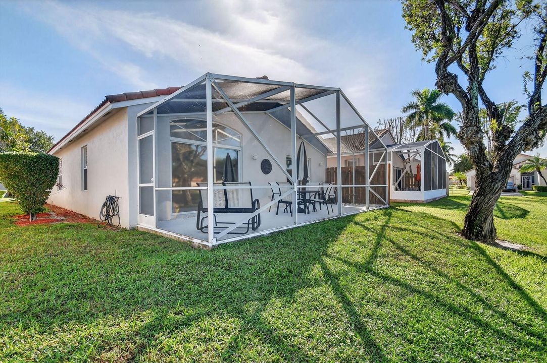 For Sale: $415,000 (3 beds, 2 baths, 1705 Square Feet)