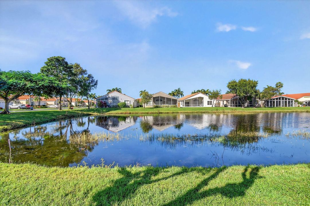 For Sale: $415,000 (3 beds, 2 baths, 1705 Square Feet)