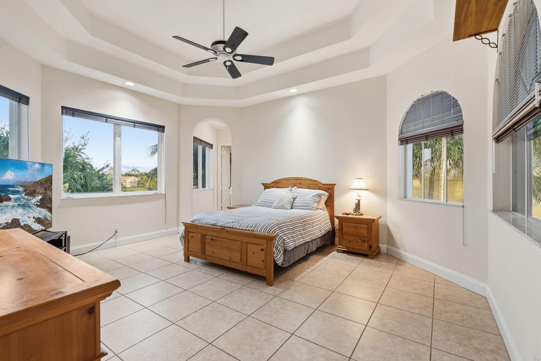 На продажу: $6,750,000 (4 спален, 4 ванн, 5685 Квадратных фут)