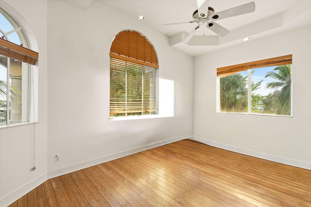 На продажу: $6,750,000 (4 спален, 4 ванн, 5685 Квадратных фут)