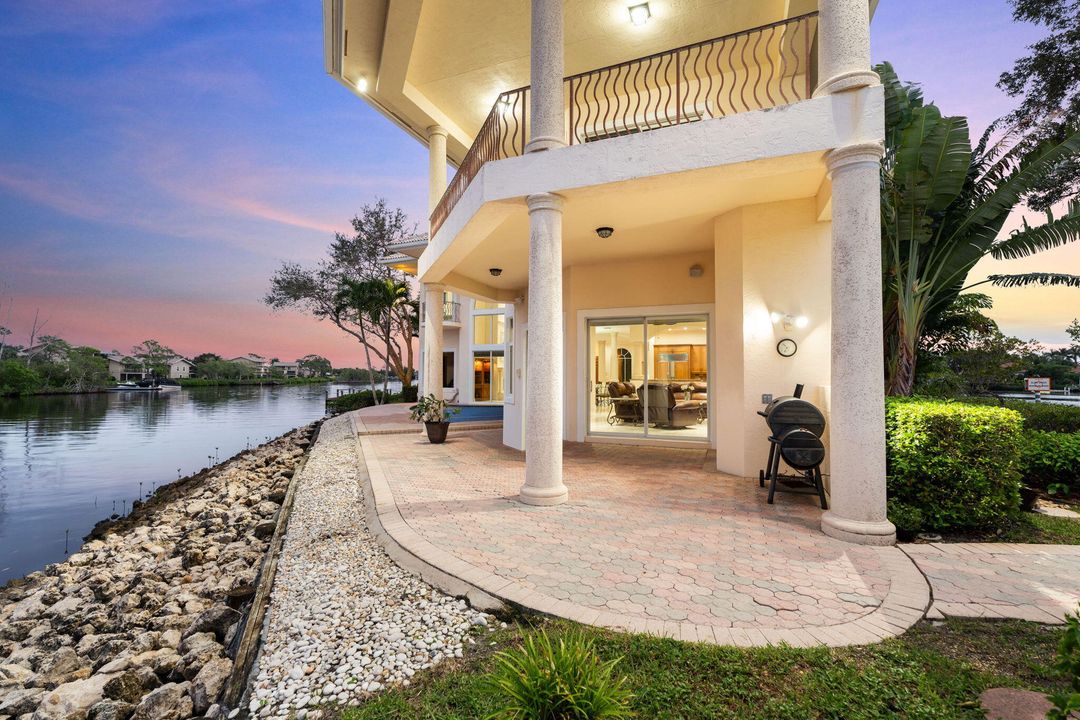 На продажу: $6,750,000 (4 спален, 4 ванн, 5685 Квадратных фут)