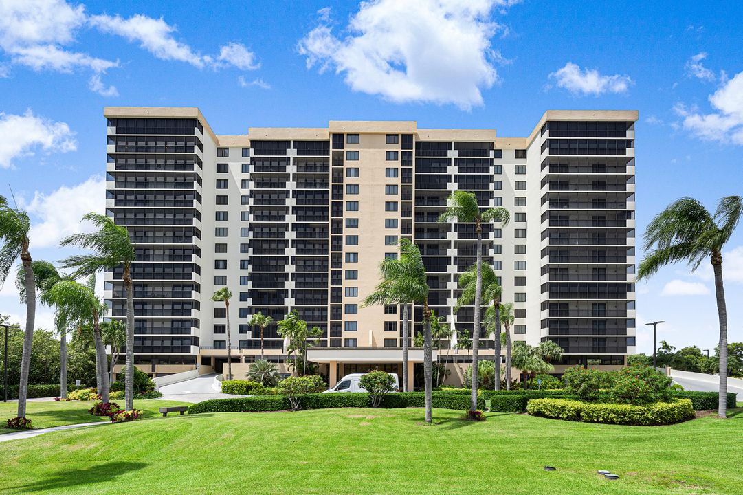 For Rent: $8,000 (2 beds, 2 baths, 1452 Square Feet)