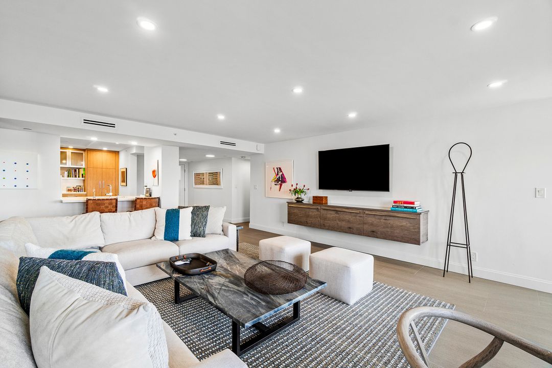 For Rent: $8,000 (2 beds, 2 baths, 1452 Square Feet)